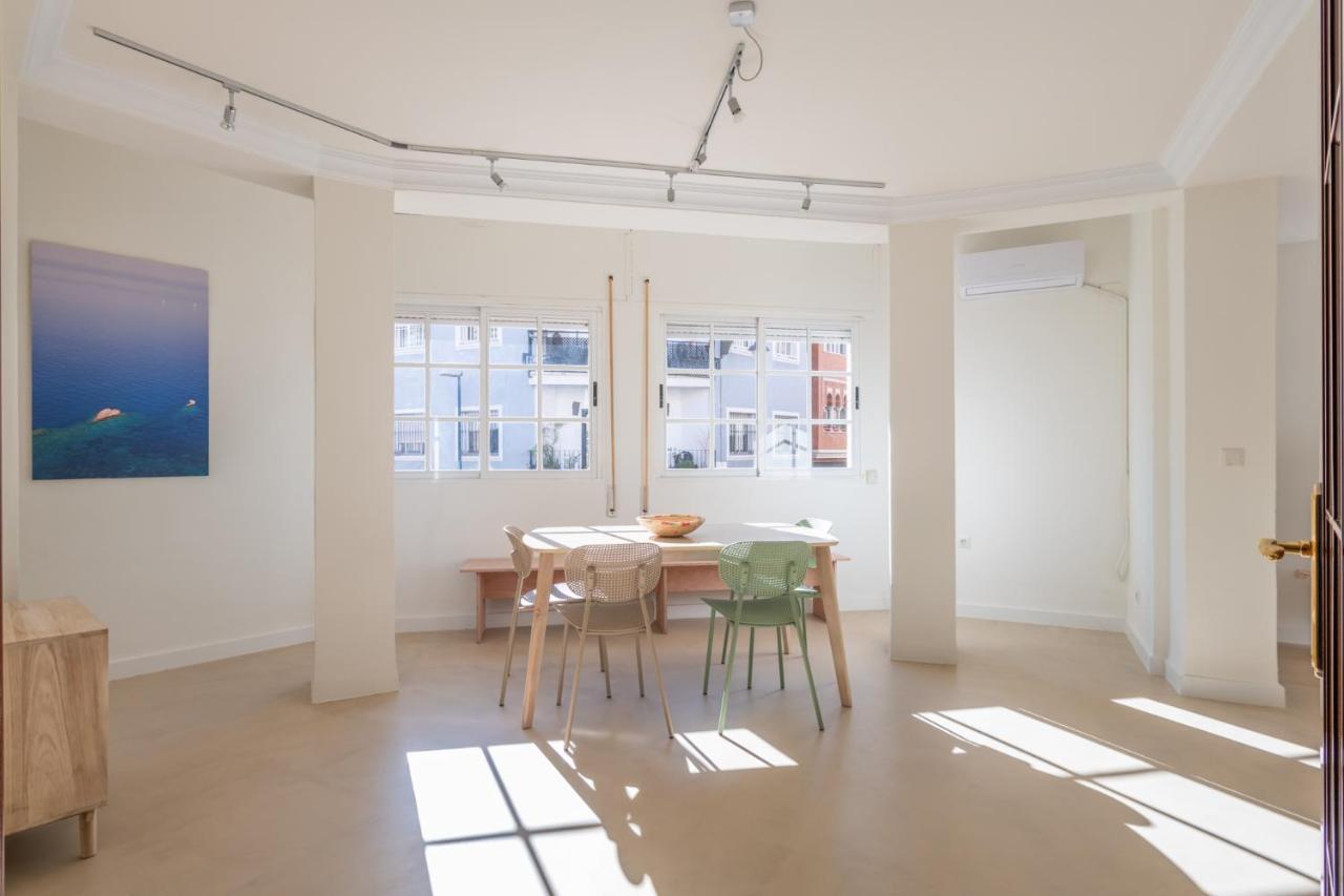 Amplio Apartamento Trinidad By Renthas Apartman Málaga Kültér fotó