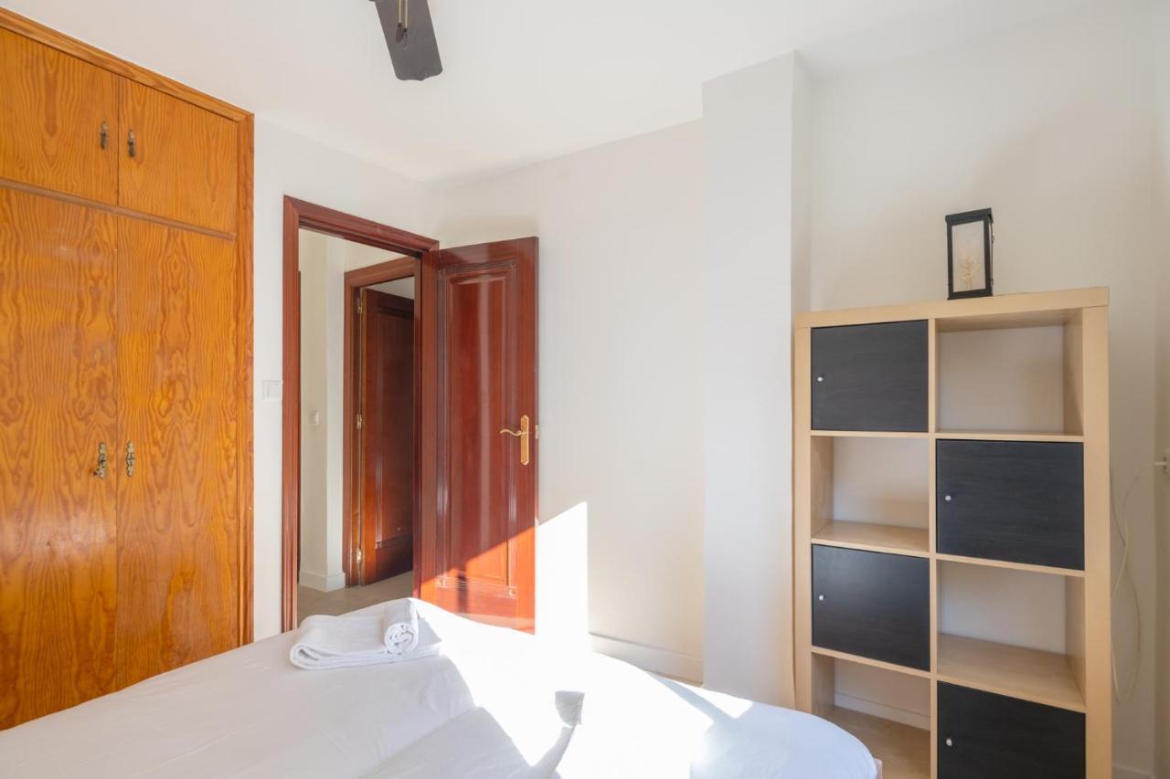Amplio Apartamento Trinidad By Renthas Apartman Málaga Kültér fotó
